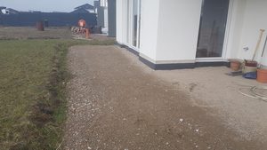 Neubau Terrasse ohne Belag Bild vorher